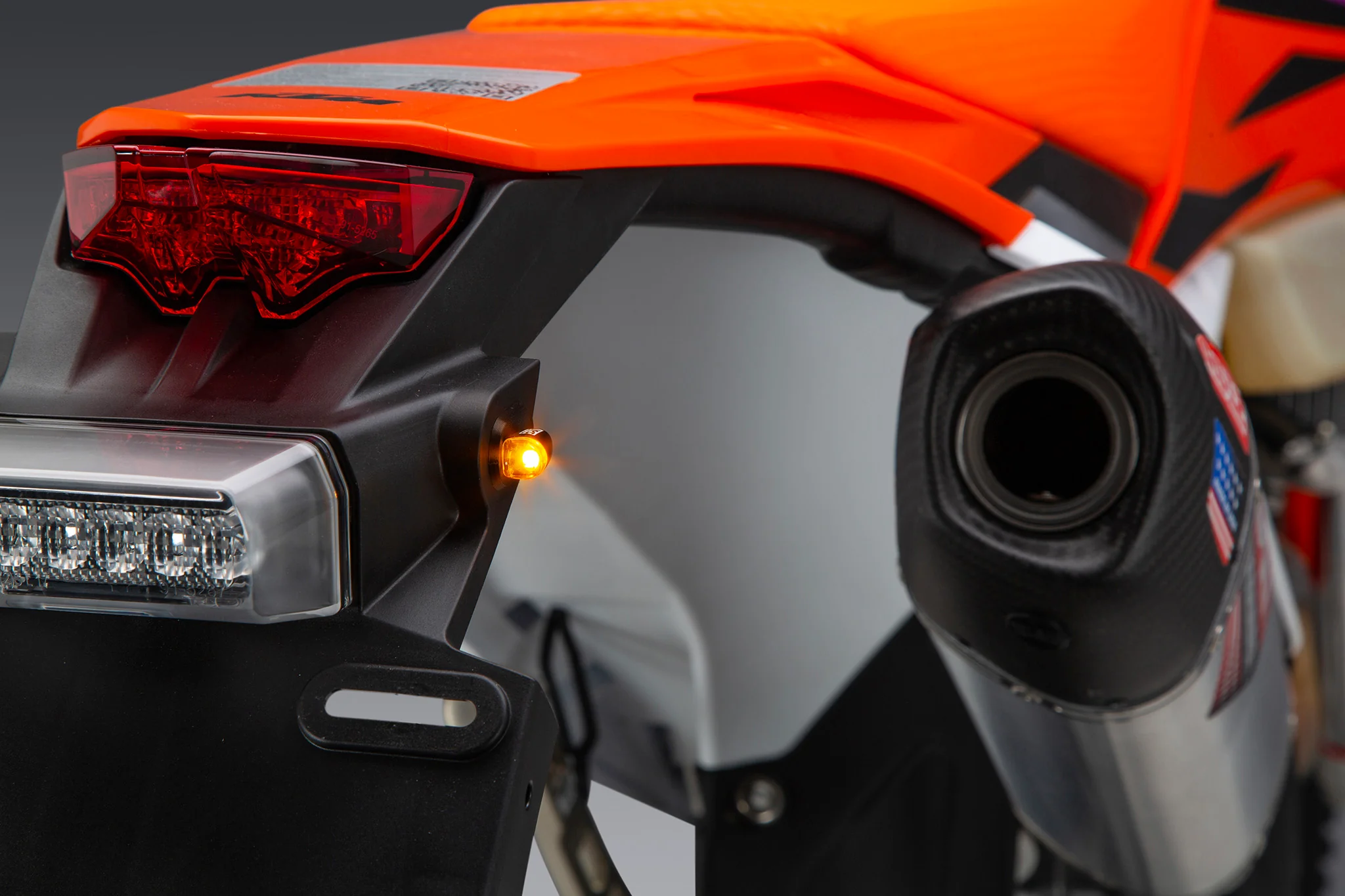 KTM 500 / 350 EXC-F 2023-26 REAR MICRO TURN SIGNAL KIT - Image 3
