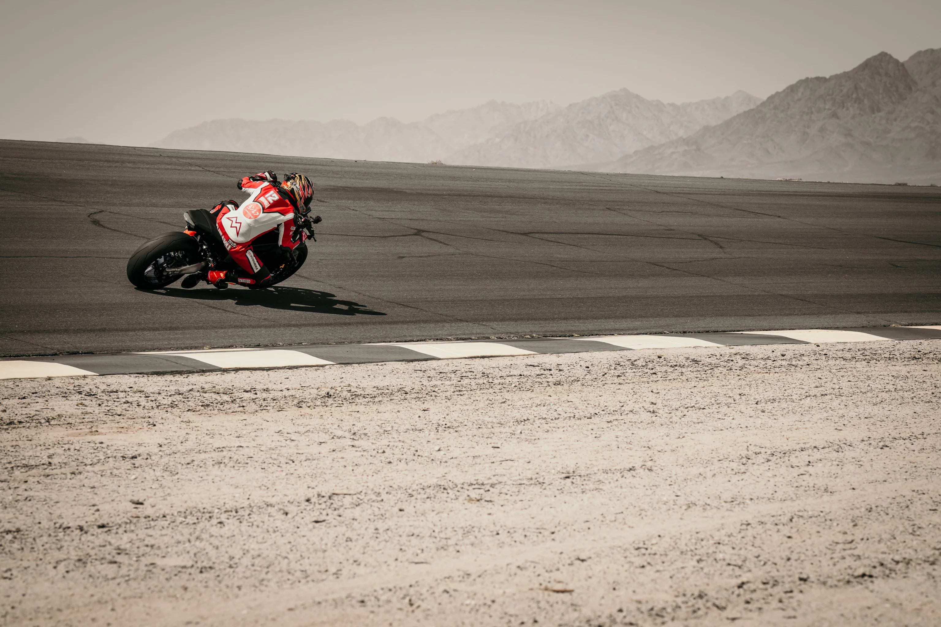 MT-09 21-26 / XSR 900 22-25 Race AT2 Stainless Full Exhaust, w/ Stainless Muffler - Image 15