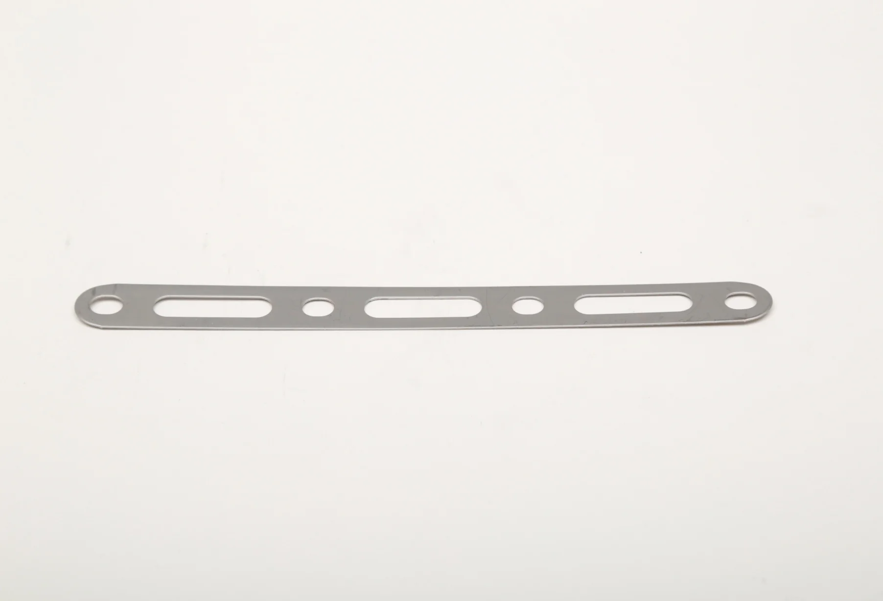 RS9 3 Hole Rivet Band